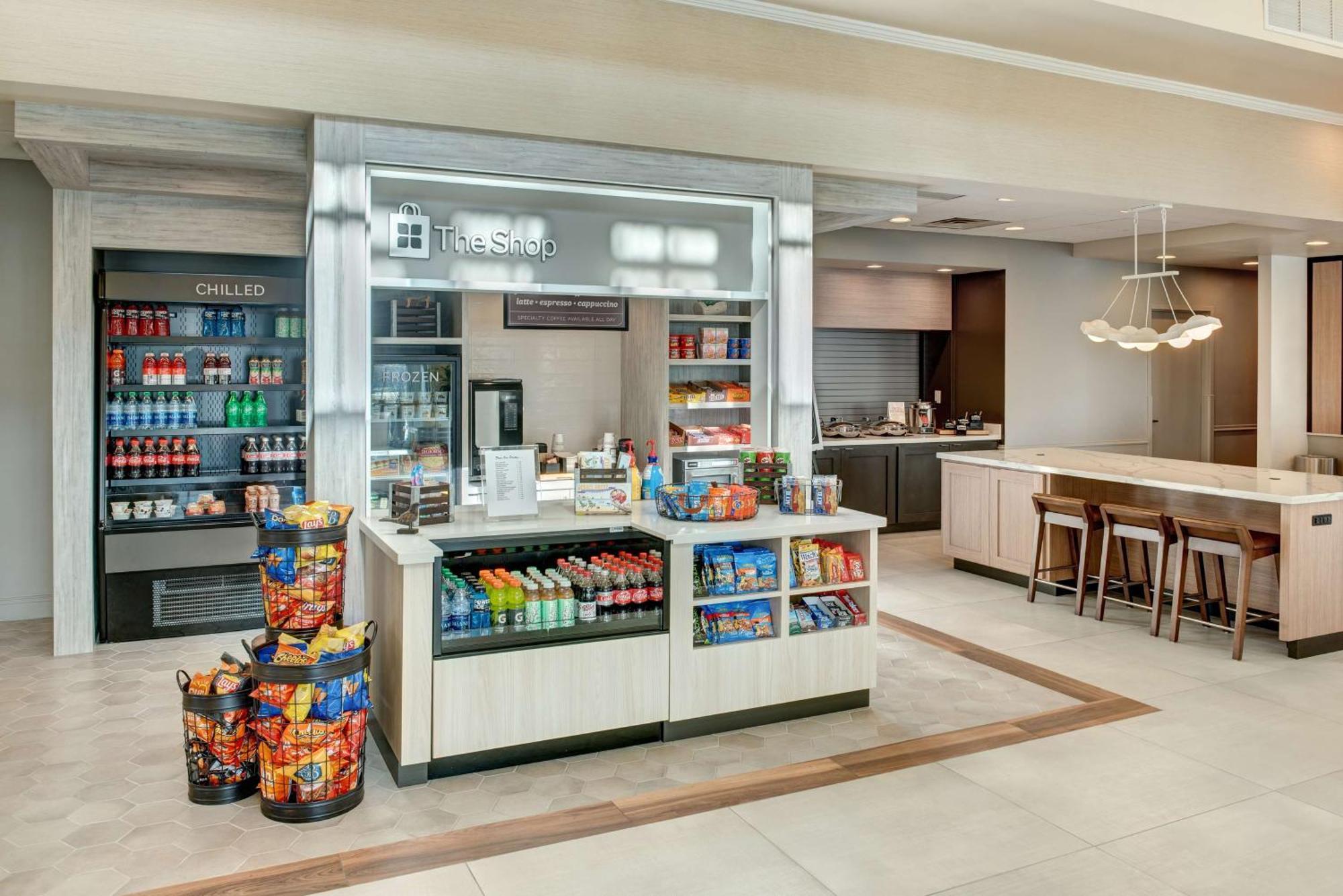 Hilton Garden Inn Lakewood Exteriör bild