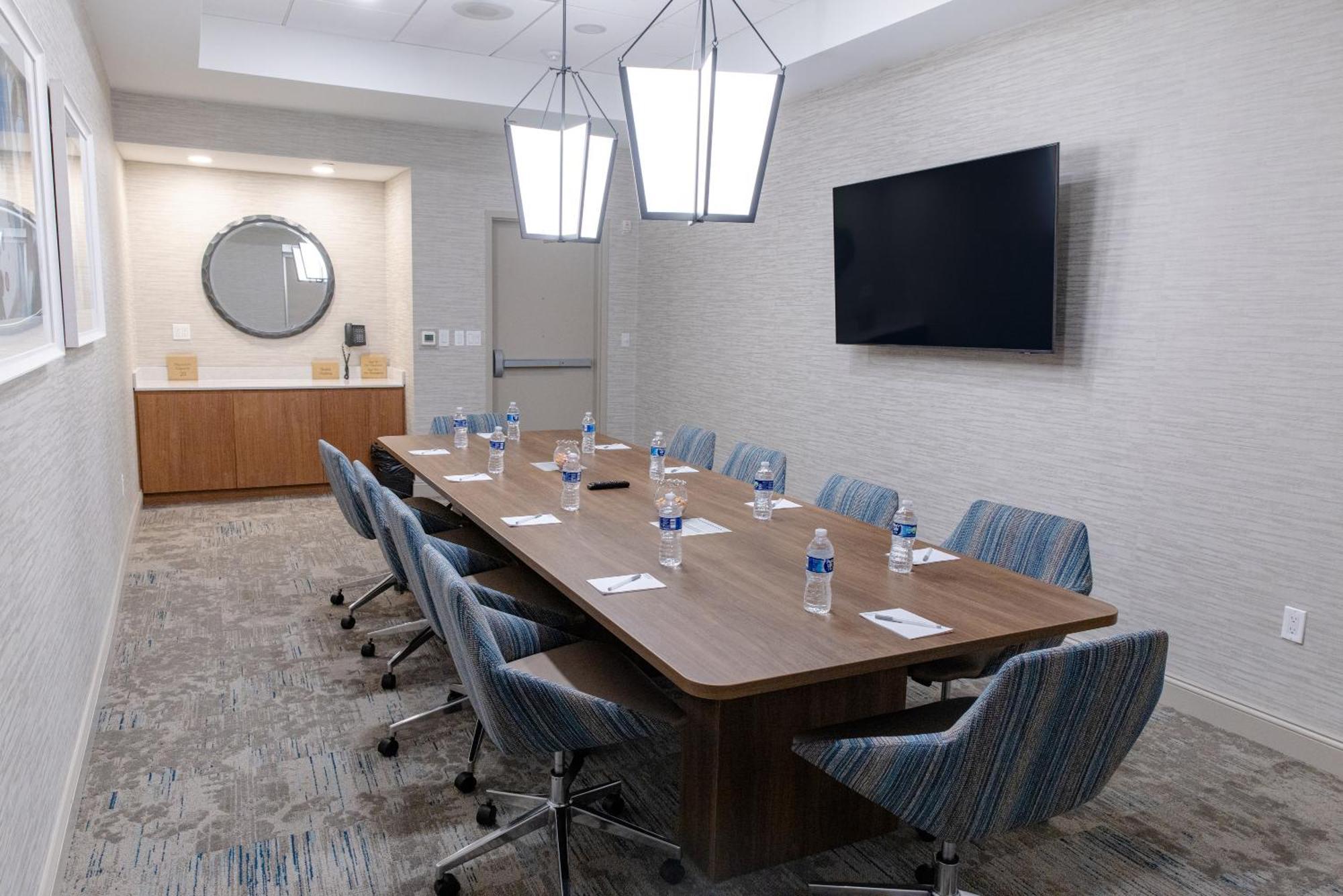 Hilton Garden Inn Lakewood Exteriör bild