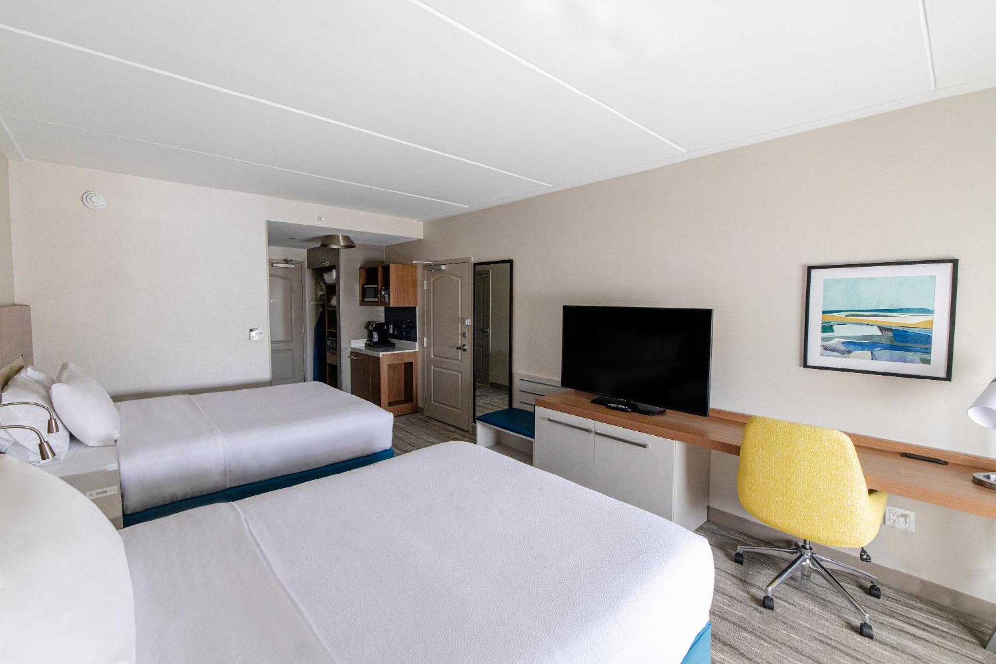 Hilton Garden Inn Lakewood Exteriör bild